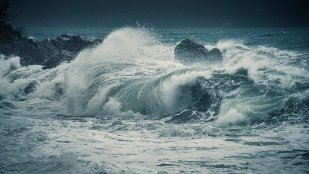 Photo,Of,Stormy,Wave,Sea