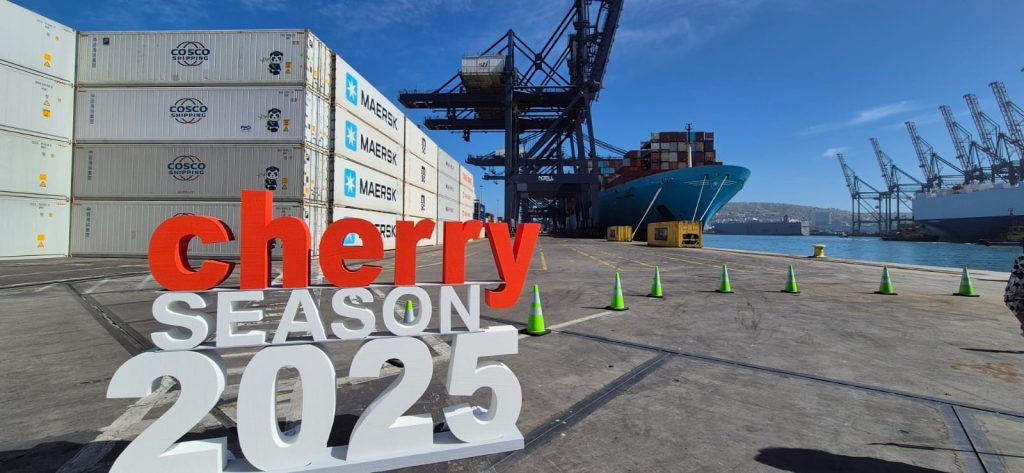 San-Antonio-Terminal-Internacional-y-Frutas-de-Chile-dieron-inicio-a-una-nueva-temporada-de-exportacion-de-cerezas-via-maritima