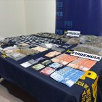 PDI detiene a 8 personas en procedimiento antidrogas en Llay LLay