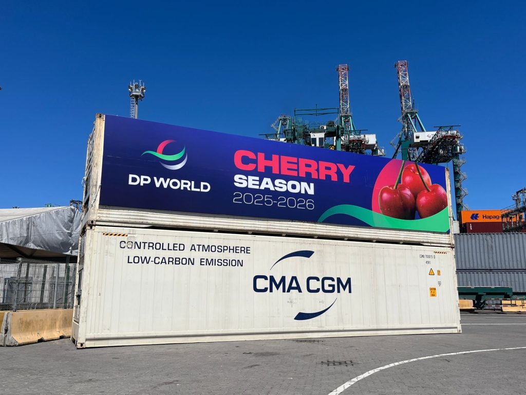 DP-World-San-Antonio-inaugura-temporada-de-exportacion-de-cerezas-2025-2026