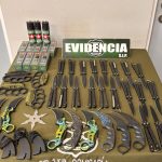 Navidad armada: detienen a sujeto que vendía elementos cortantes y otras armas en feria navideña en Limache