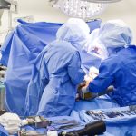 HCV Y HCVB REALIZAN PRIMER RECAMBIO DE PRÓTESIS DE CADERA CON APOYO DE ESPECIALISTA EN EL ÁREA