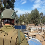 Desalojo en megatoma de San Antonio deja tres detenidos: maquinaria inició la demolición de las viviendas en la parcela 11