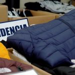 PDI LOS ANDES DETIENE A DOS PERSONAS POR COMERCIALIZAR PRENDAS FALSIFICADAS AVALUADAS EN $35 MILLONES DE PESOS