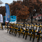 Limache incorpora 150 scooters eléctricos y 100 bicicletas para conectar barrios, comercio y Metro Valparaíso