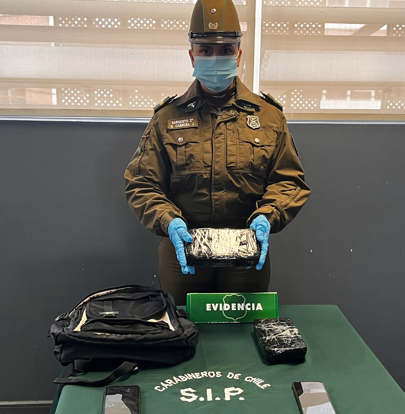 Carabineros detiene a dos sujetos con casi 2,8 kilos de pasta base en Villa Alemana