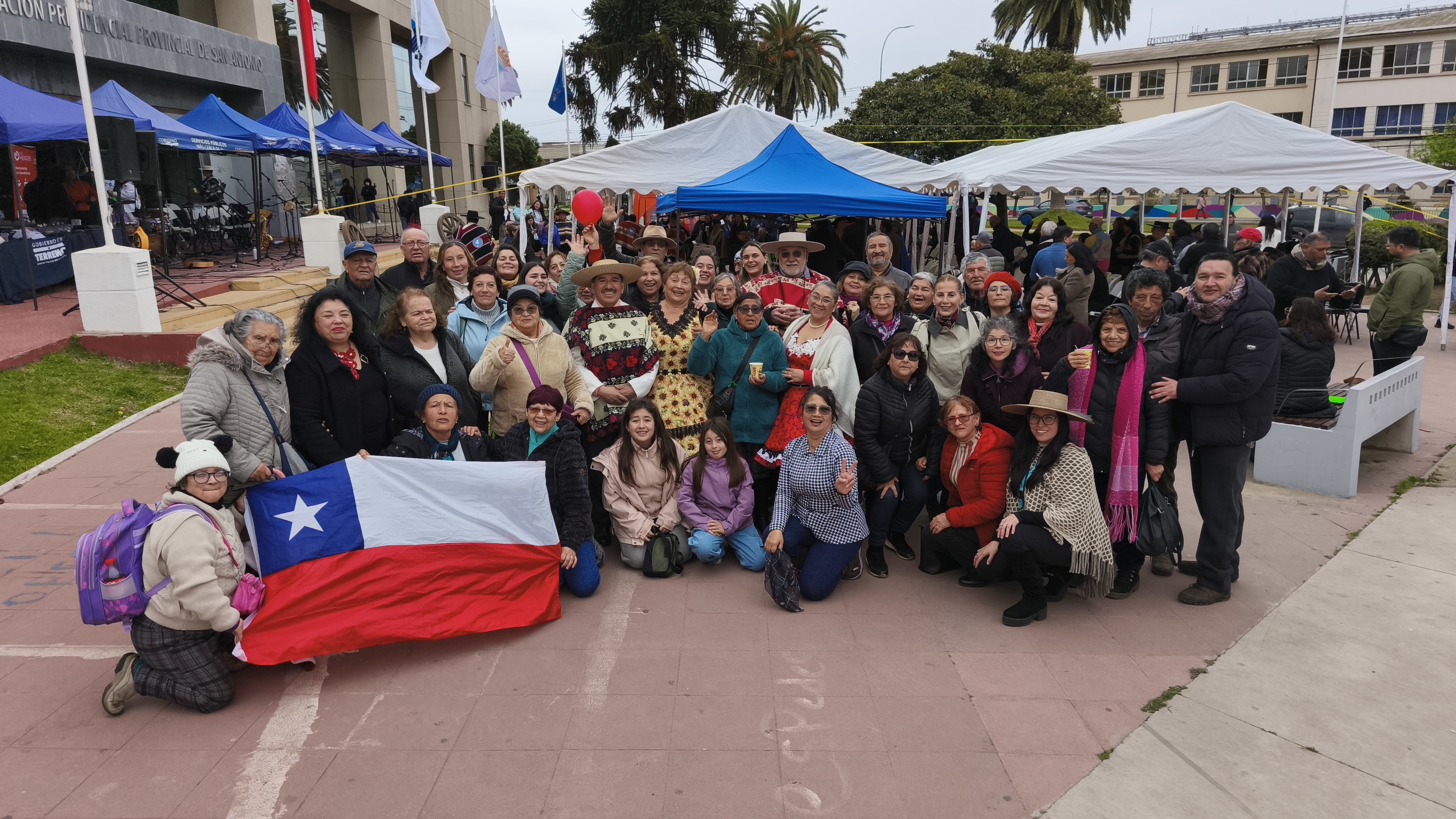 San Antonio ya tiene representantes para el Campeonato Regional de Cueca del Adulto Mayor