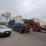 Paro de camioneros mantiene bloqueados accesos a depósitos de contenedores en San Antonio